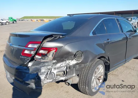 2015 Ford Taurus Limited z USA, uszkodzony, nr VIN 1FAHP2F84FG106044